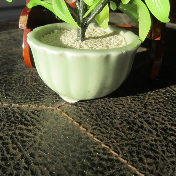 VTG GLASS FLOWERS IN A CERAMIC FLOWER POT, CUTE KNICK KNACK  VTG - Picture 4 of 5